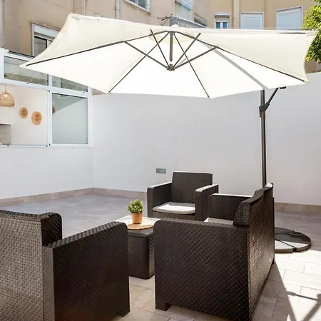 Apartment Zoo House Iii